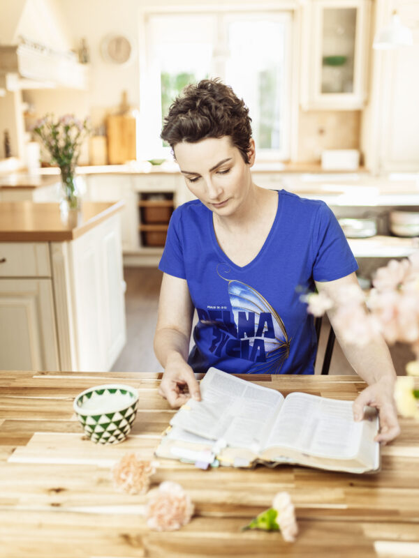 T-shirt V-neck | Pełna Życia