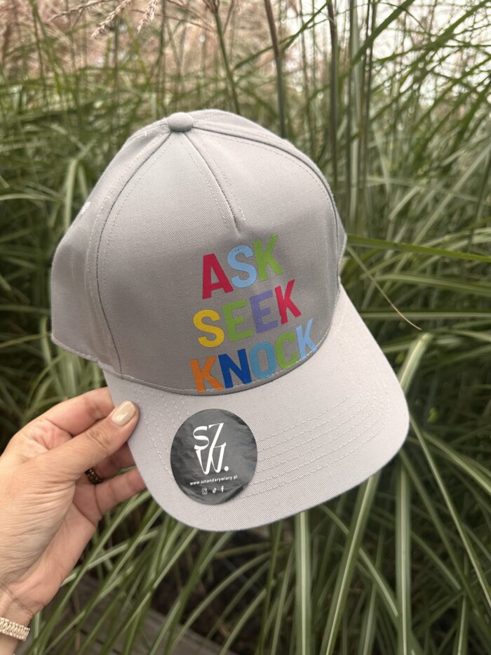 Czapeczka chrześcijańska z daszkiem  | ASK SEEK KNOCK