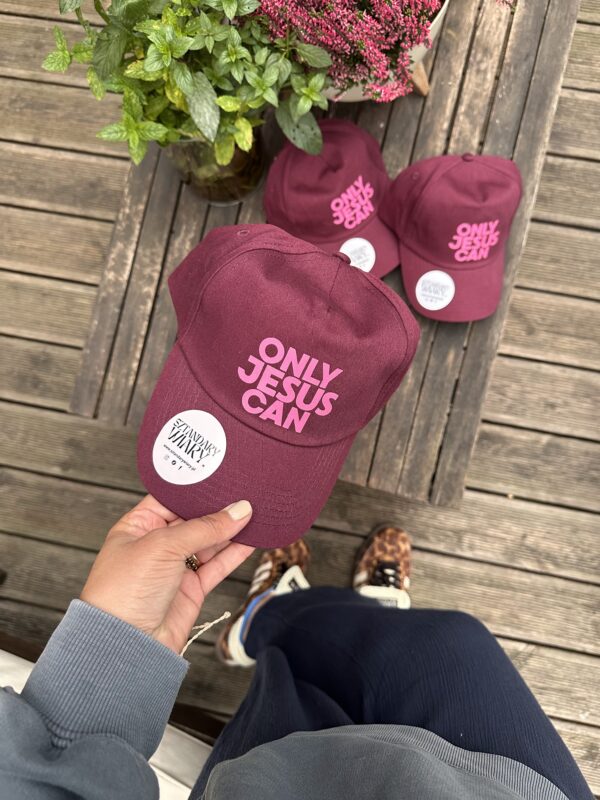 Czapeczka z daszkiem  | ONLY JESUS CAN