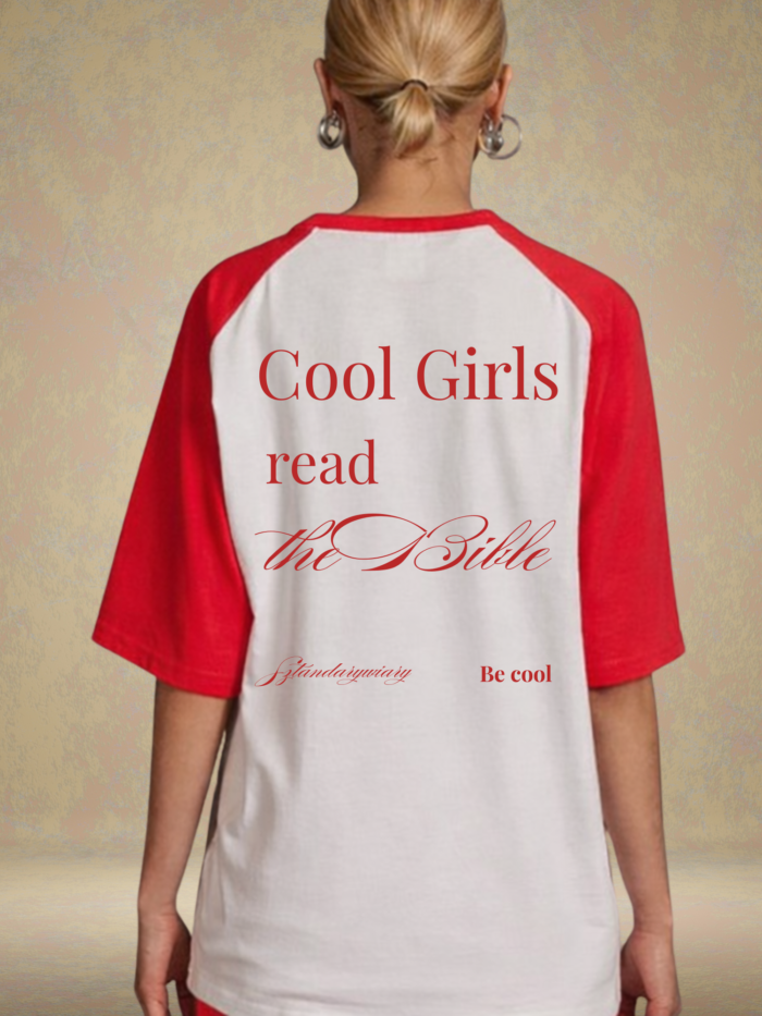 Koszulka chrześcijańska "Cool Girls read the bible" | Czerwony Raglan